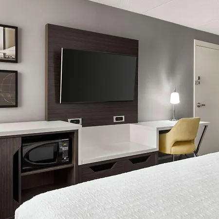 Hampton Inn Chicago-O\'Hare International Airport